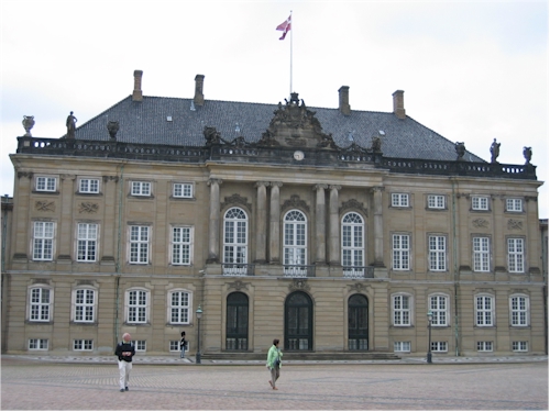 amalienborg palace and guard